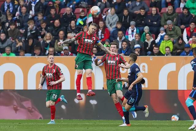 拉菲尼亚本赛季西甲14轮8球 距个人纪录还差3球